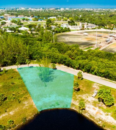 THE LAKES PRIME LAKEFRONT LAND