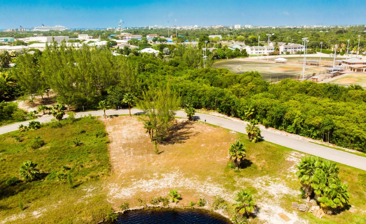 THE LAKES PRIME LAKEFRONT LAND