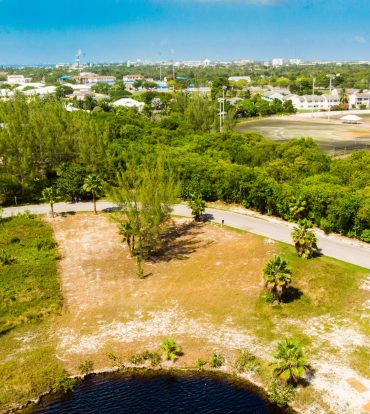 THE LAKES PRIME LAKEFRONT LAND