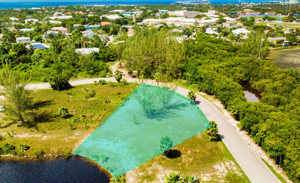 THE LAKES PRIME LAKEFRONT LAND