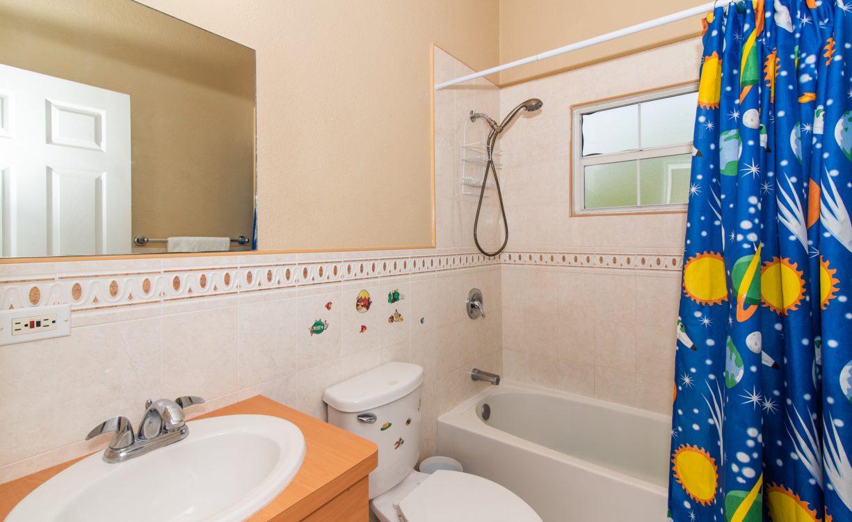 SAVANNAH MEADOWS HOME & INCOME APARTMENT