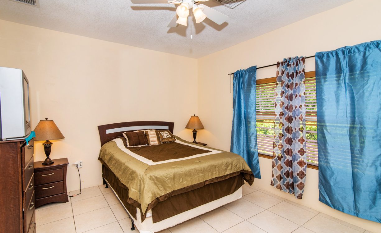 SAVANNAH MEADOWS HOME & INCOME APARTMENT