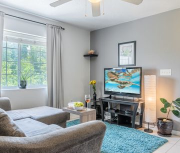 LAKESIDE - UPGRADED 2 BEDROOM UNIT