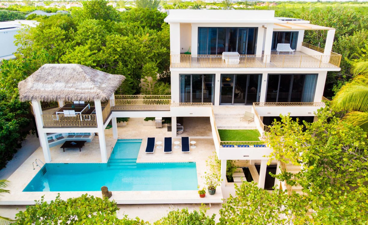 NIRVANA BEACH HOUSE