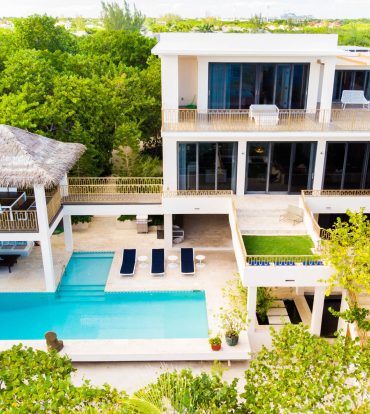 NIRVANA BEACH HOUSE
