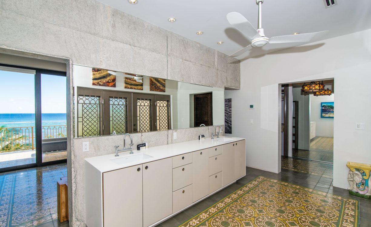 NIRVANA BEACH HOUSE
