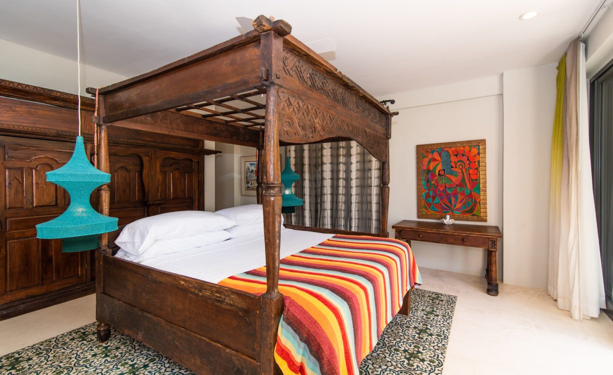 NIRVANA BEACH HOUSE