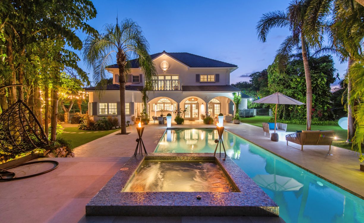 6 WEBSTER'S ESTATE