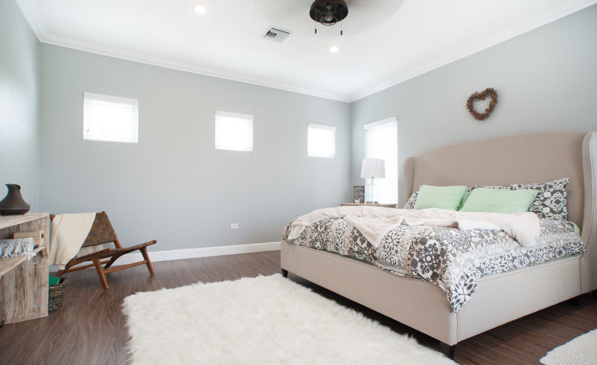 ORCHID HEIGHTS COMTEMPORARY FAMILY HOME & APT