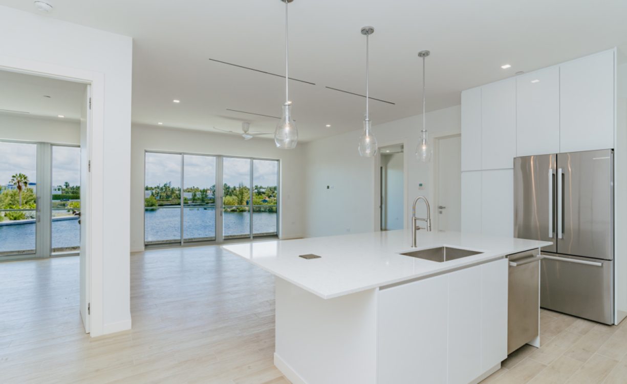ONE CANAL POINT 525