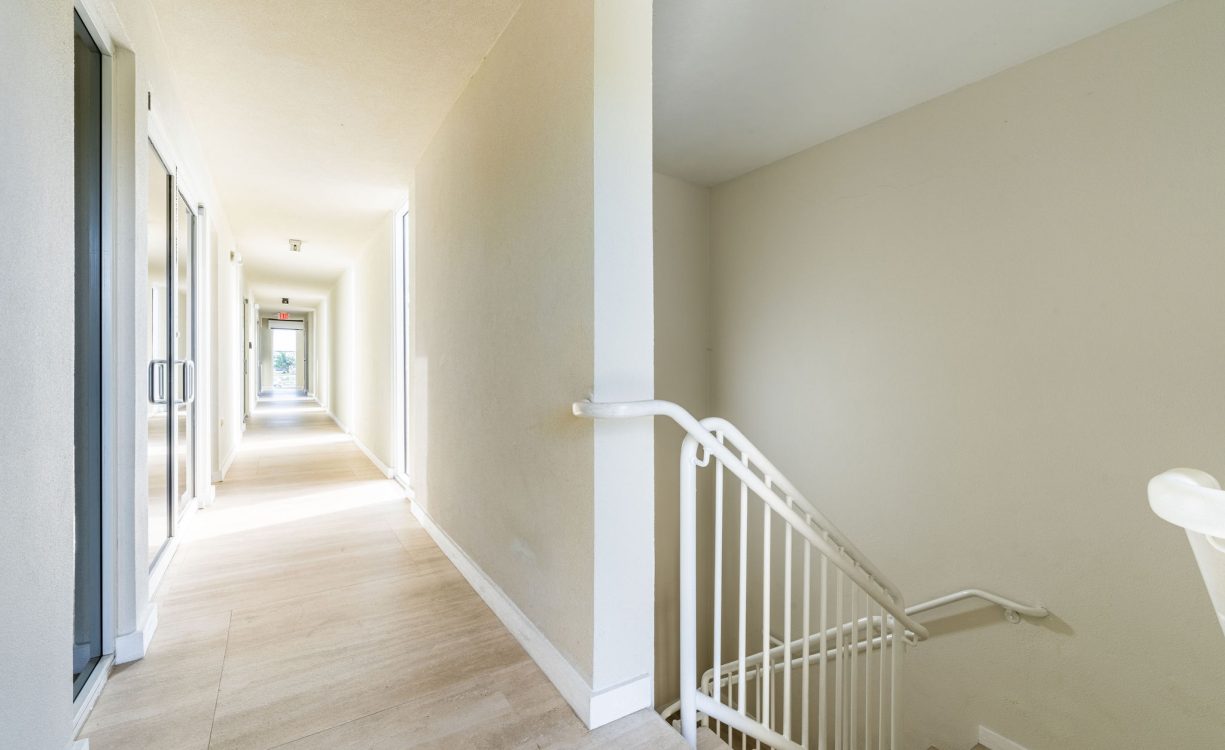 PALM GROVE COMMERCIAL UNIT 3
