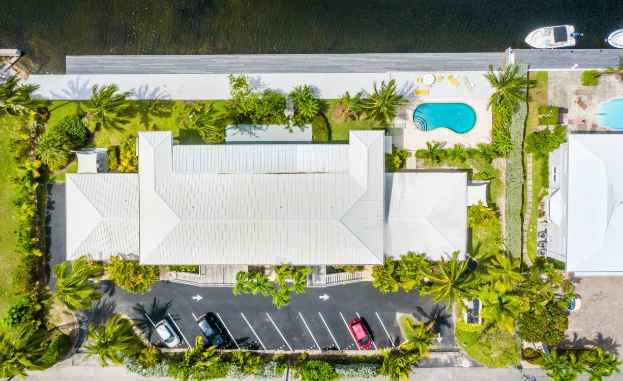 SNUG HARBOUR CLUB