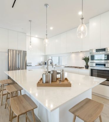 ONE CANAL POINT 131