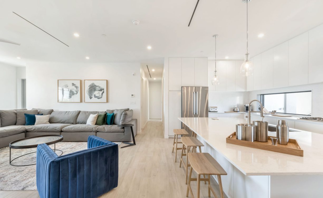 ONE CANAL POINT 131