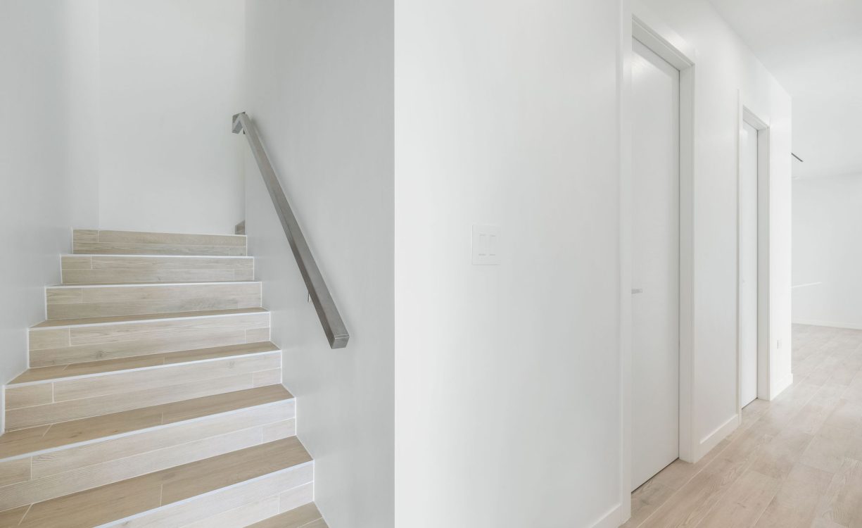 ONE CANAL POINT 131