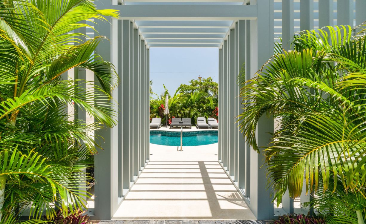 ONE CANAL POINT 131