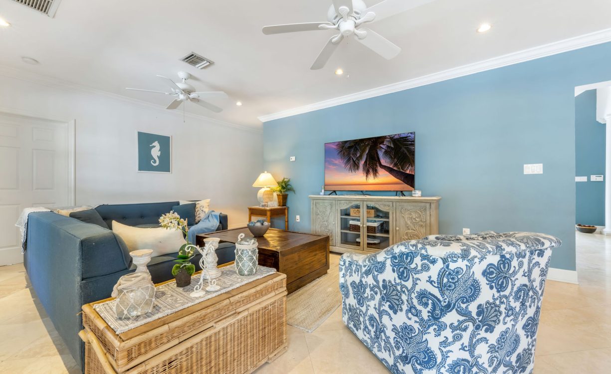 DENHAM THOMPSON WAY 127