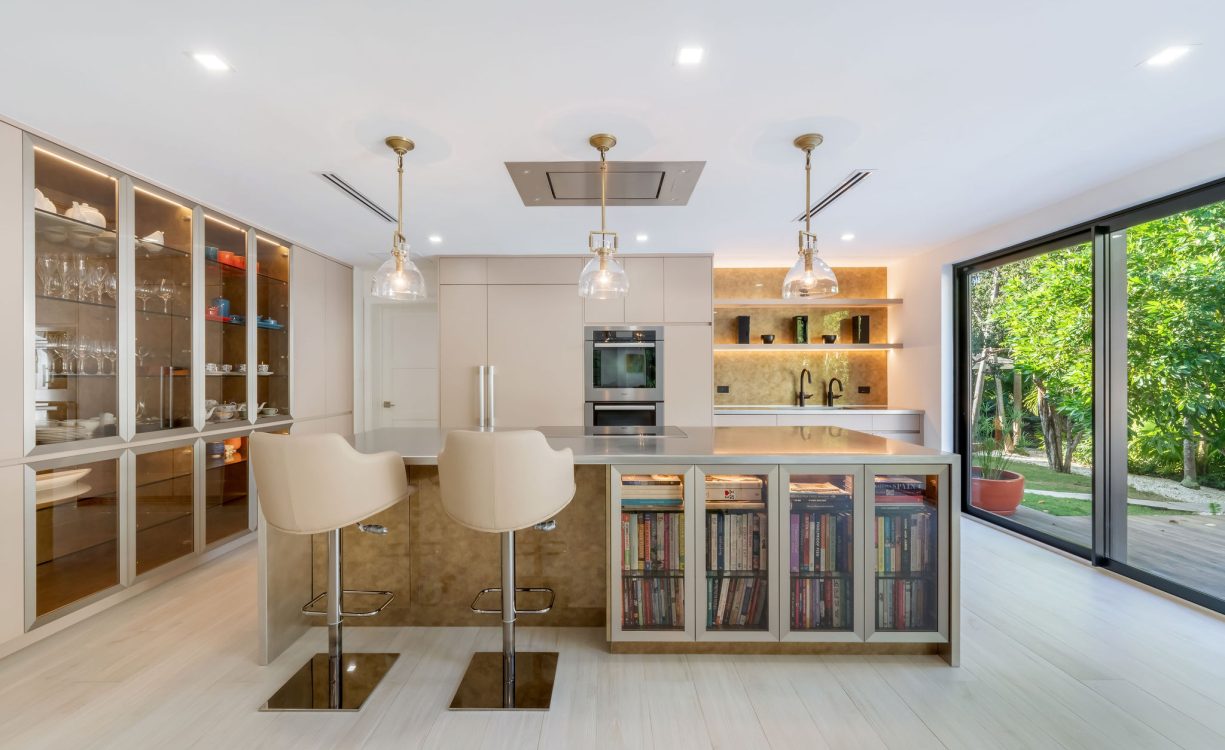 ANTOINETTE AVENUE 51, WEBSTERS ESTATES HOME