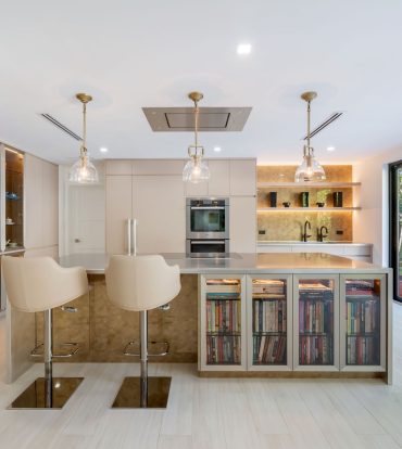 ANTOINETTE AVENUE 51, WEBSTERS ESTATES HOME