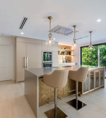 ANTOINETTE AVENUE 51, WEBSTERS ESTATES HOME