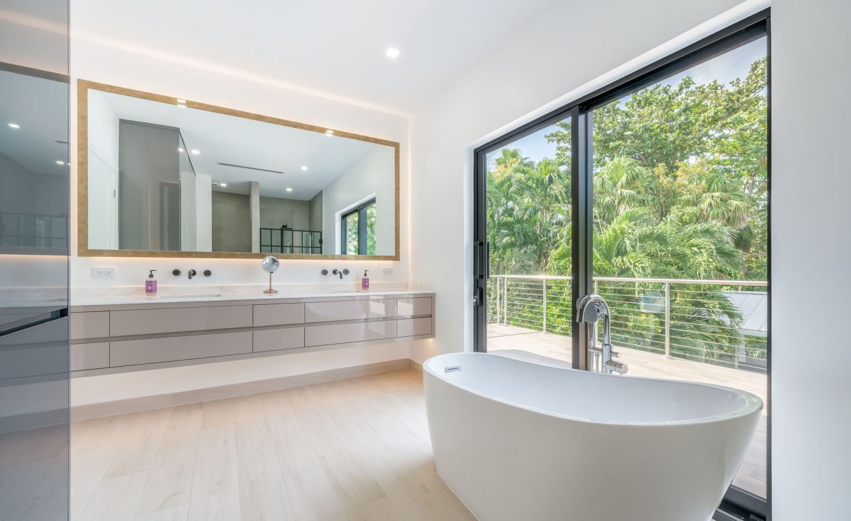 ANTOINETTE AVENUE 51, WEBSTERS ESTATES HOME