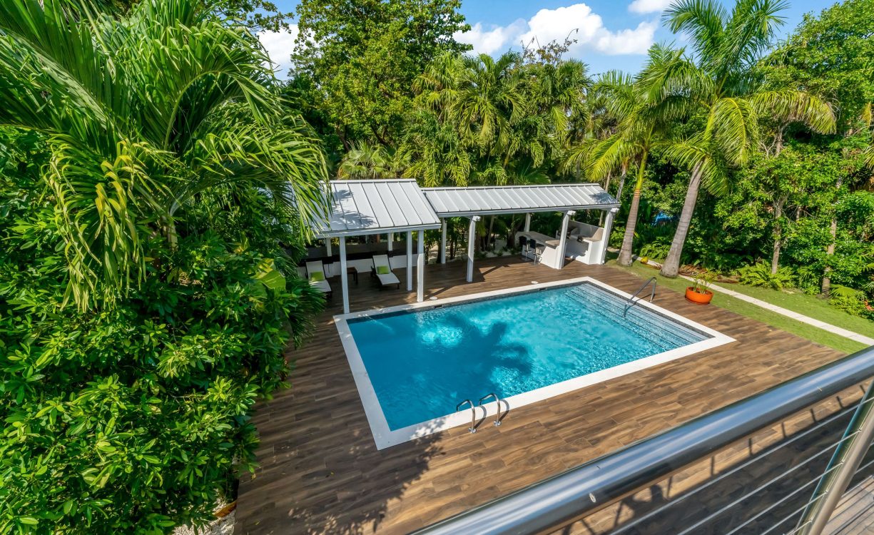 ANTOINETTE AVENUE 51, WEBSTERS ESTATES HOME