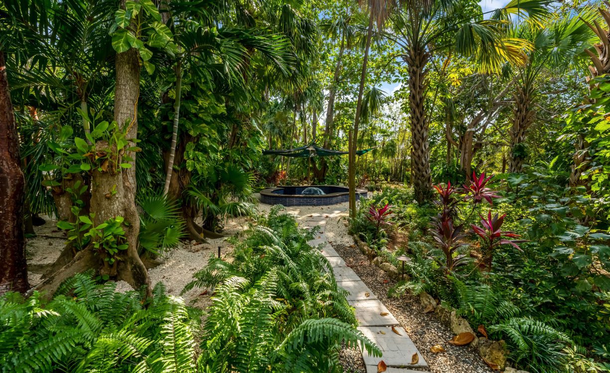 ANTOINETTE AVENUE 51, WEBSTERS ESTATES HOME