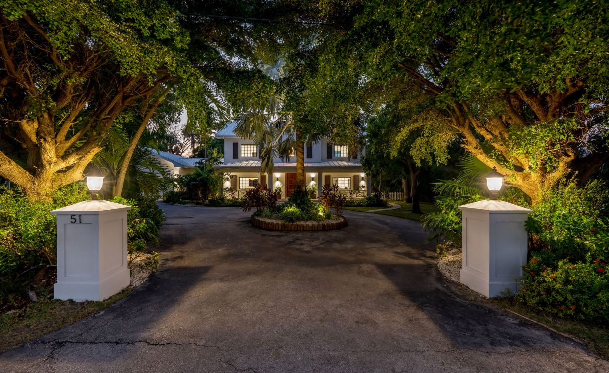 ANTOINETTE AVENUE 51, WEBSTERS ESTATES HOME