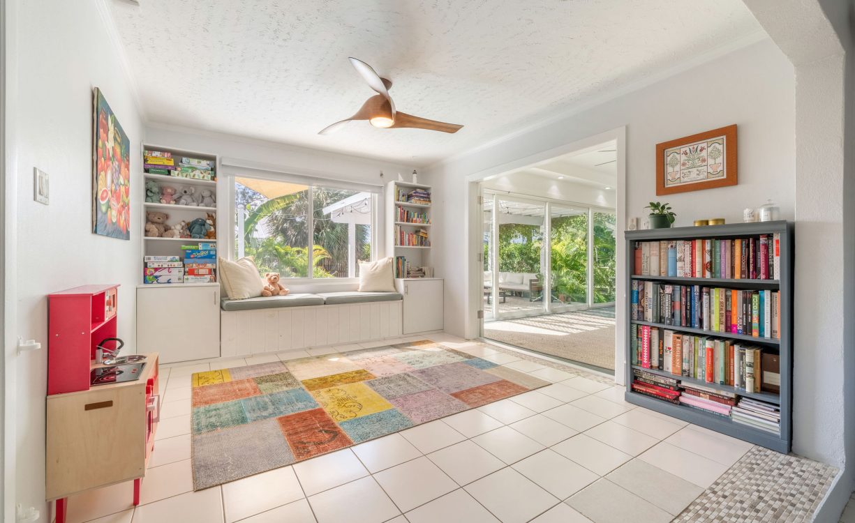 JENNIFER DRIVE 50, SNUG HARBOUR HOME WITH RENTAL APARTMENT