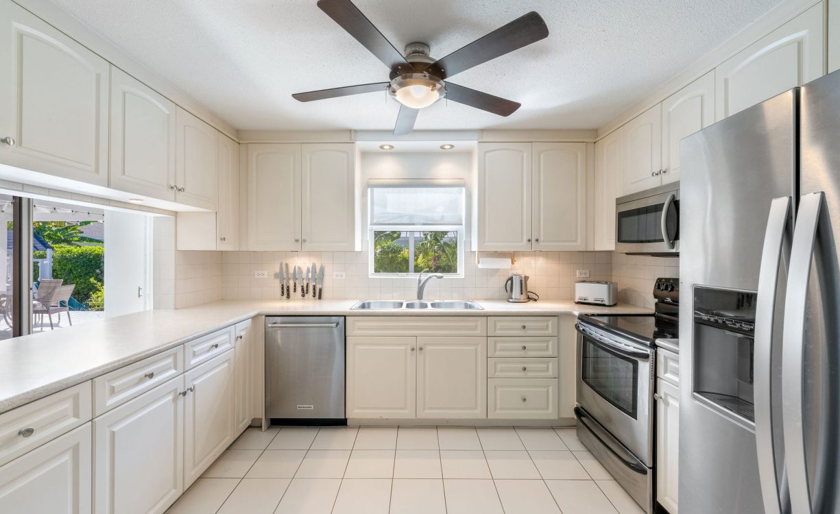 JENNIFER DRIVE 50, SNUG HARBOUR HOME WITH RENTAL APARTMENT