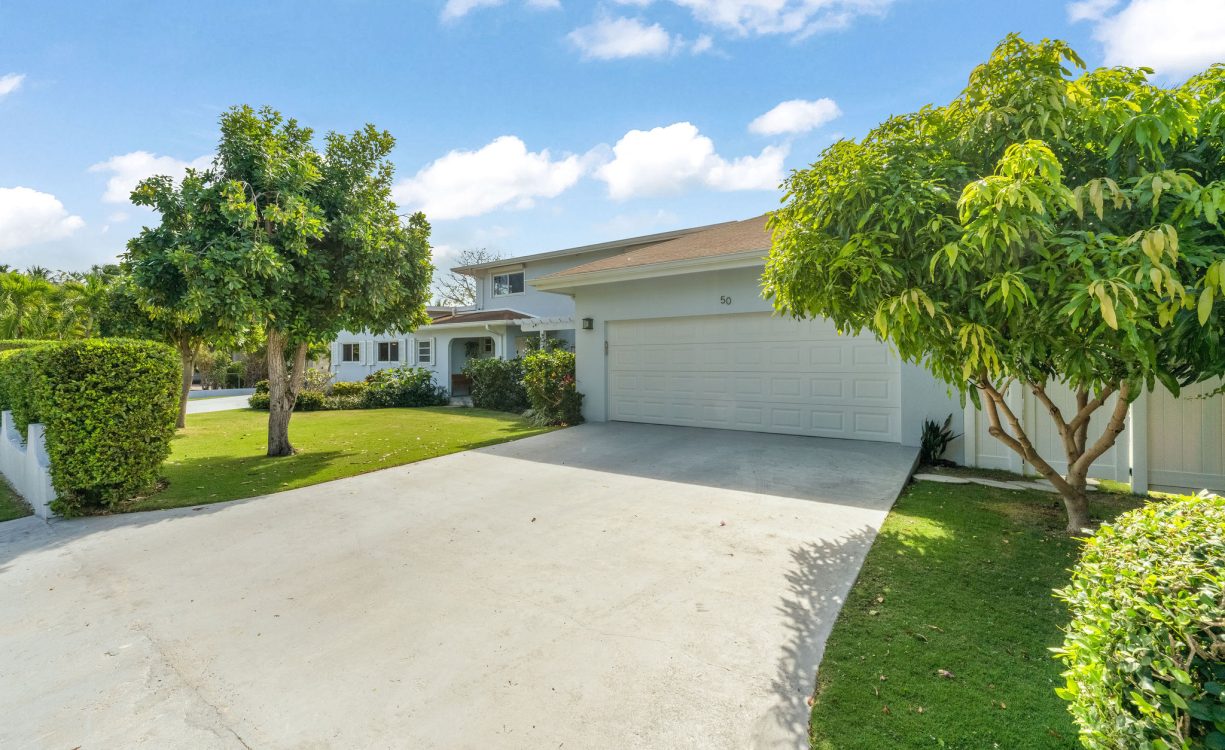 JENNIFER DRIVE 50, SNUG HARBOUR HOME WITH RENTAL APARTMENT