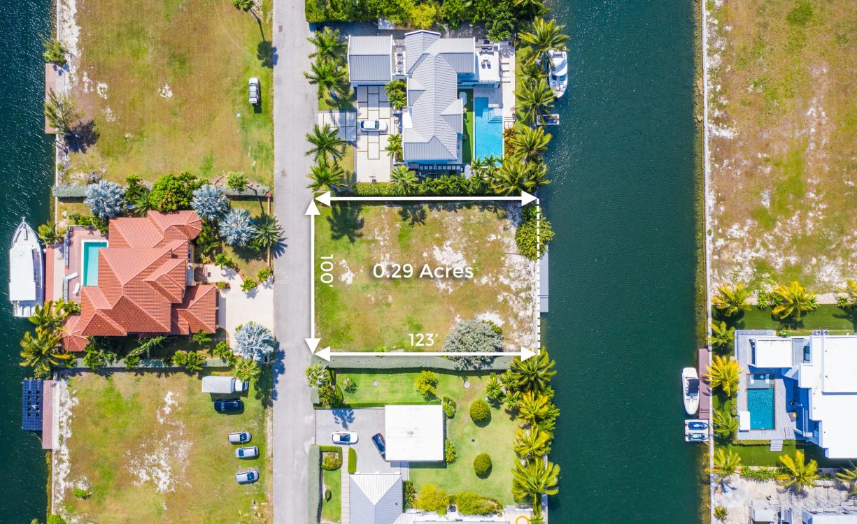 WATERFORD QUAY 0.29 ACRES, CRYSTAL HARBOUR CANAL FRONT