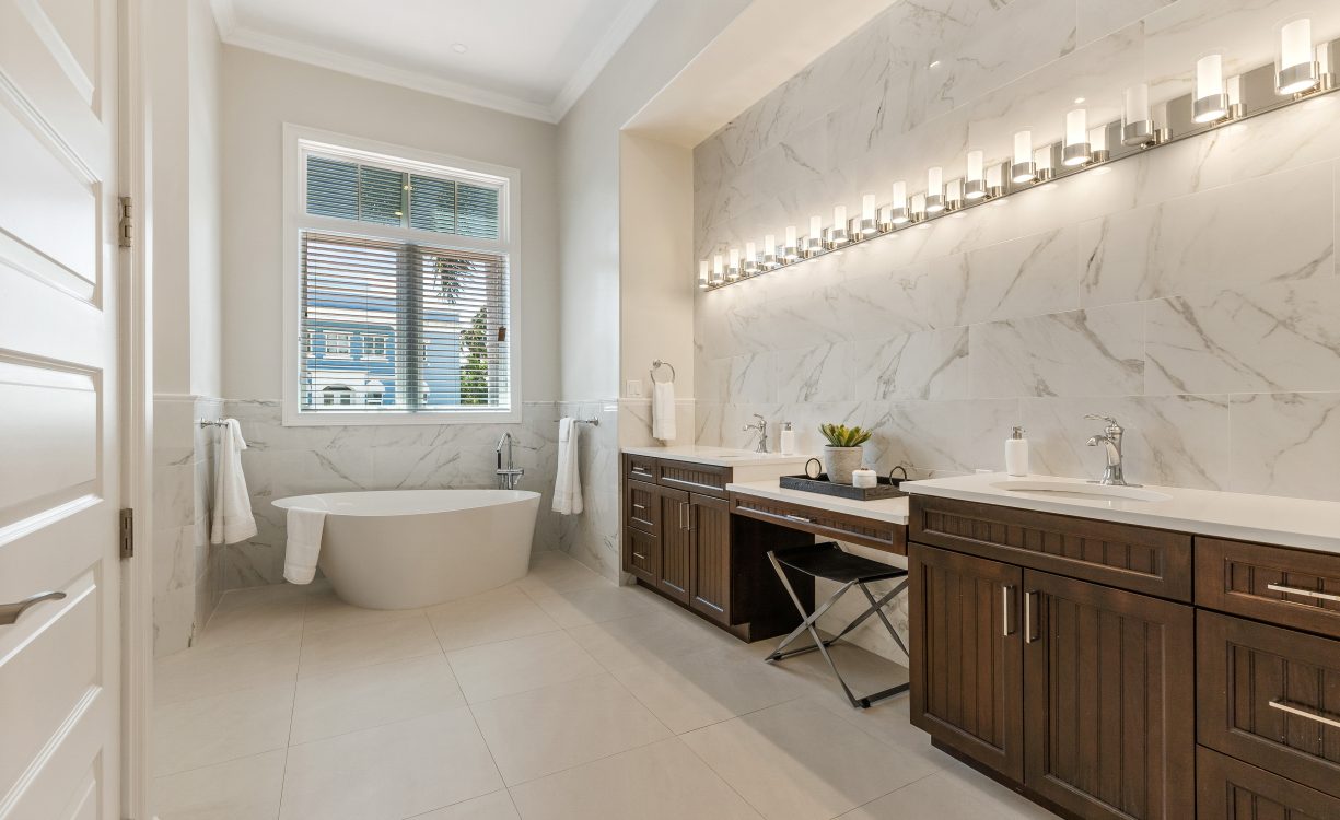 BRITANNIA DRIVE 526, EXECUTIVE FAMILY HOME