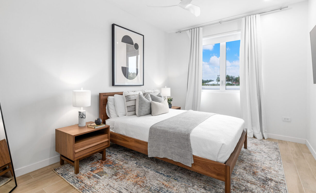 ONE CANAL POINT 10