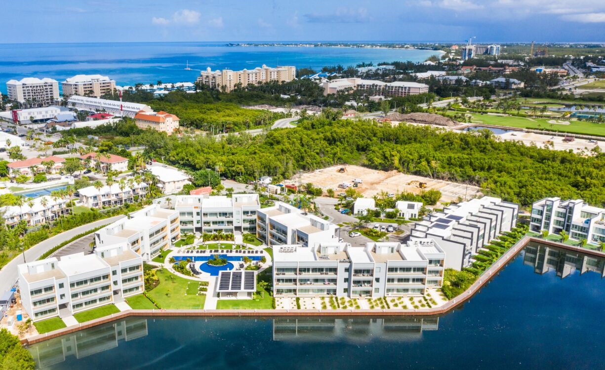 ONE CANAL POINT 10