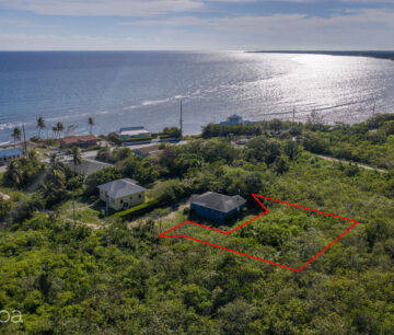 RESIDENTIAL LAND LOT, STEPS FROM THE SEA,  GRAND CAYMAN