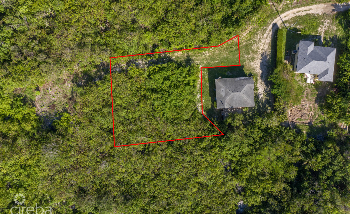 RESIDENTIAL LAND LOT, STEPS FROM THE SEA,  GRAND CAYMAN