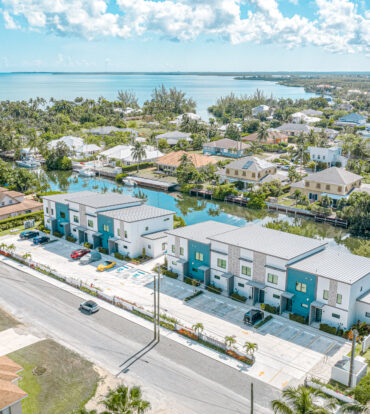 THE LAGOONS 2 BED WATERFRONT TOWNHOUSE