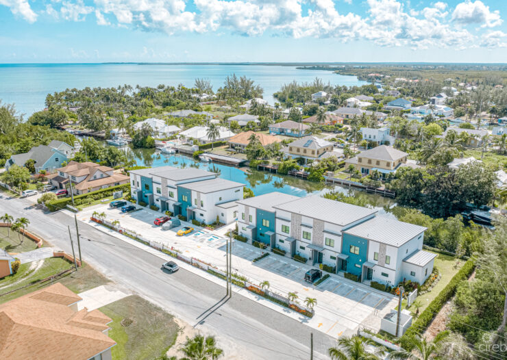 THE LAGOONS 2 BED WATERFRONT TOWNHOUSE
