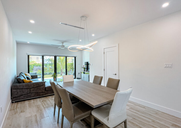 THE LAGOONS 2 BED WATERFRONT TOWNHOUSE