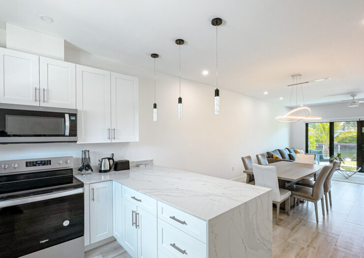 THE LAGOONS 2 BED WATERFRONT TOWNHOUSE