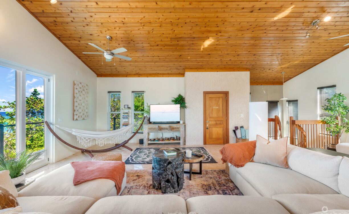 BEACHFRONT HOME LITTLE CAYMAN THE SANCTUARY