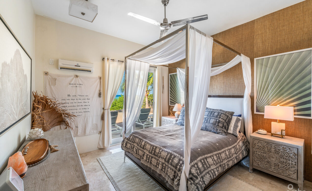 BEACHFRONT HOME LITTLE CAYMAN THE SANCTUARY
