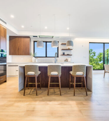 THE SANDS #2 | BOUTIQUE BEACHFRONT LIVING ON BOGGY SANDS ROAD
