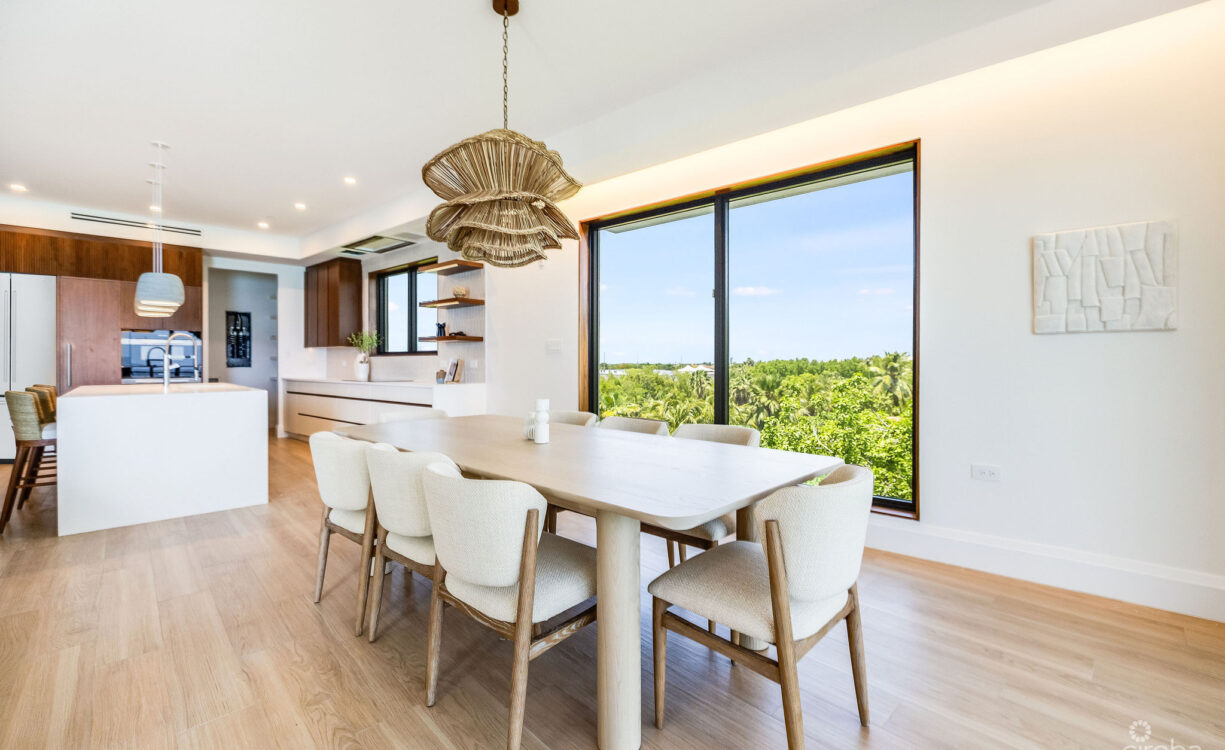 THE SANDS #2 | BOUTIQUE BEACHFRONT LIVING ON BOGGY SANDS ROAD