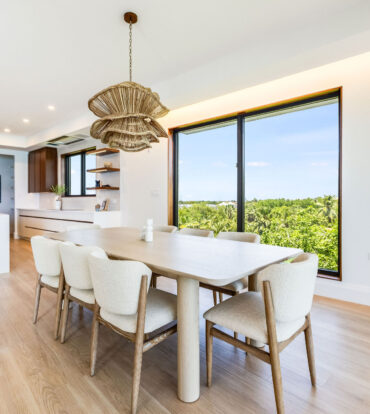 THE SANDS #2 | BOUTIQUE BEACHFRONT LIVING ON BOGGY SANDS ROAD
