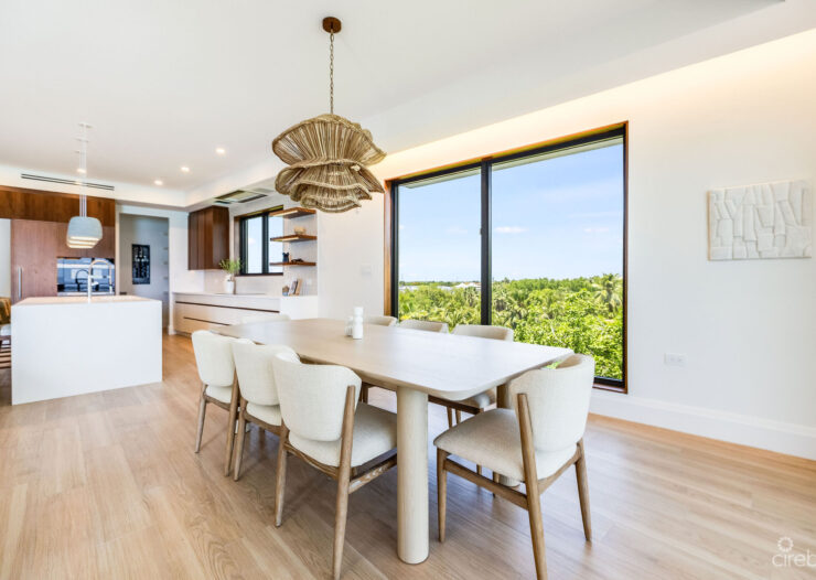 THE SANDS #2 | BOUTIQUE BEACHFRONT LIVING ON BOGGY SANDS ROAD