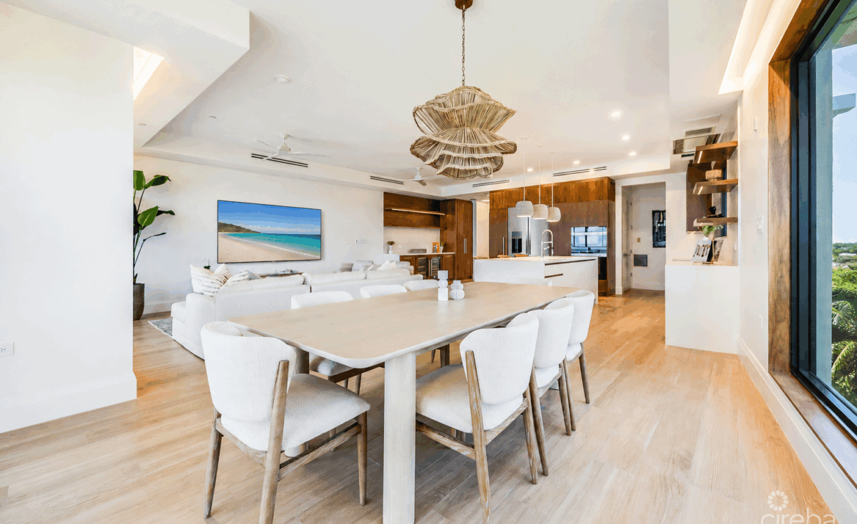 THE SANDS #2 | BOUTIQUE BEACHFRONT LIVING ON BOGGY SANDS ROAD