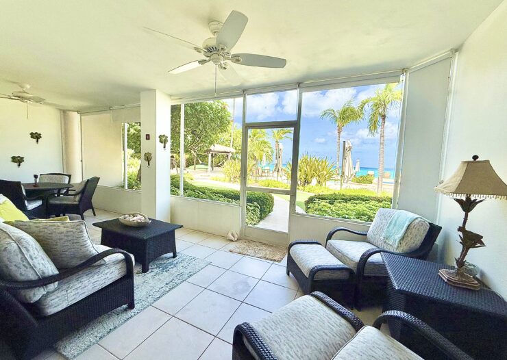 THE PALMS 2, SEVEN MILE BEACHFRONT