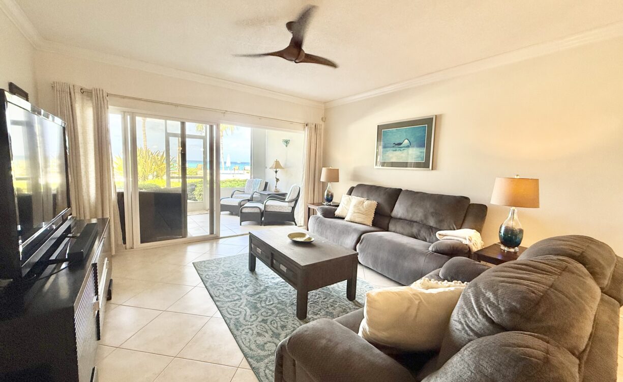 THE PALMS 2, SEVEN MILE BEACHFRONT